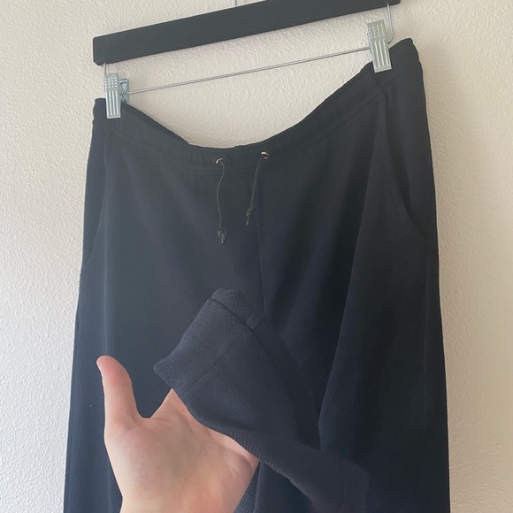 St John | Santana Knit | Wide Leg Drawstring Pants - Picture 4 of 5